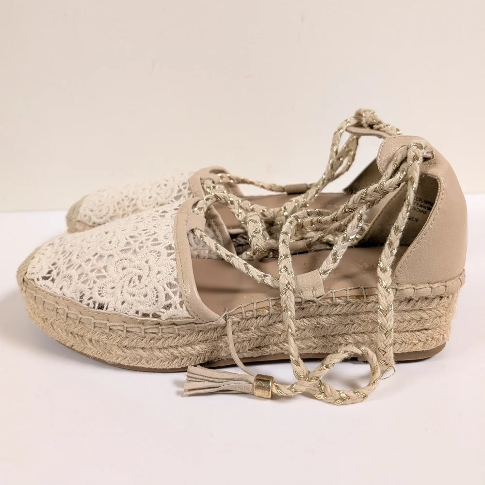 Nanette Lepore Women's Bitsy 1 Espadrille Wedge Sandal Cottagecore Lace - Picture 4 of 13